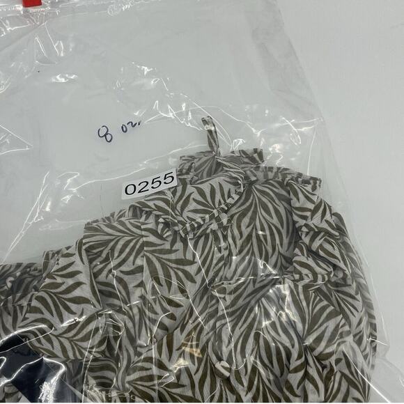 T Tahari Blouse Tops Womens Large Multicolor Tropical Print Long Sleeve Collared - Picture 14 of 14